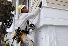 Siding Removal and Disposal in Pine Lakes, FL